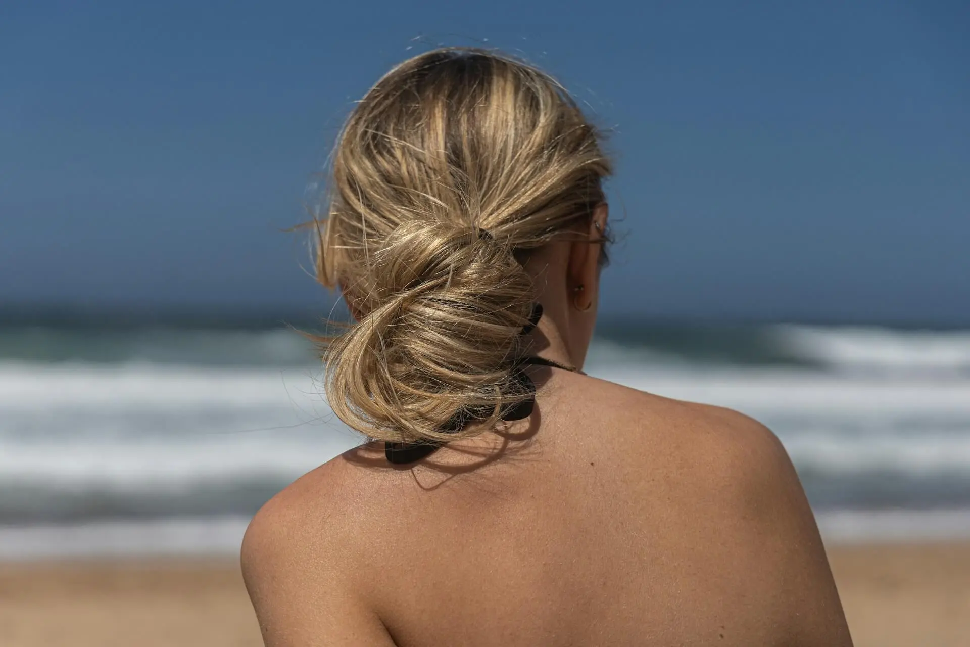 cheveux-protection-soleil-conseils